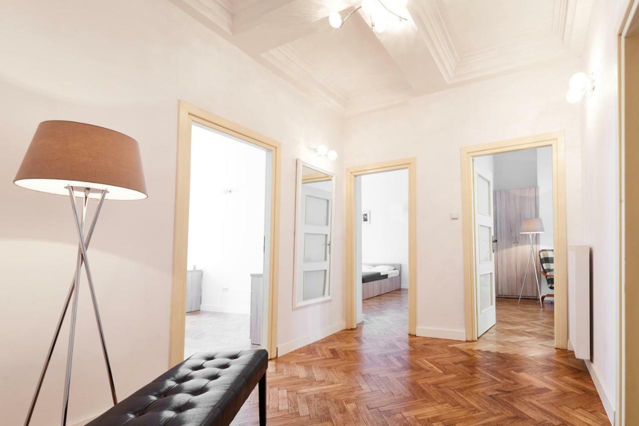 Modern Apartments Красков Екстериор снимка
